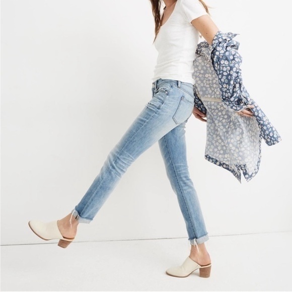 Madewell The Slim Boyjean in Carlson Wash - Picture 2 of 6